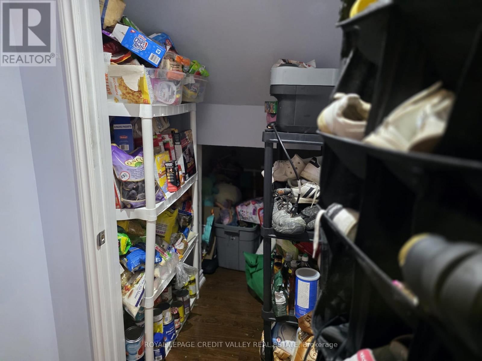 242 Jarrett Xing (Bsmt) Court, Milton, Ontario L9T 6Z9 - Photo 6 - W12522432