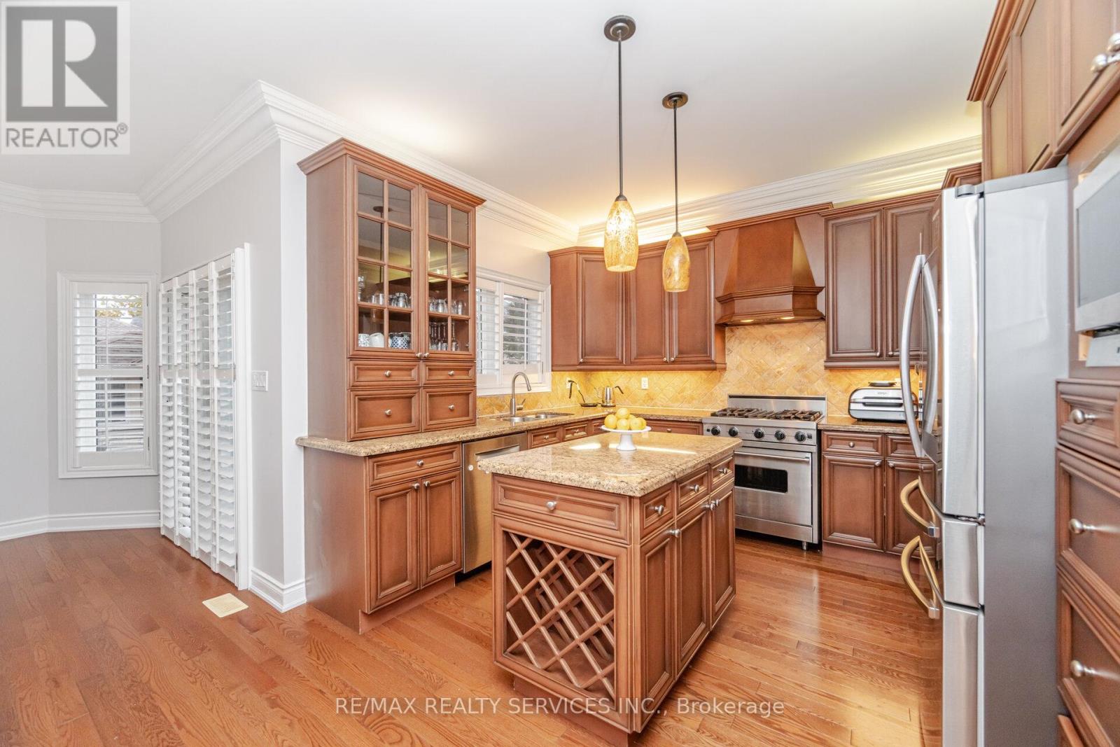 9 Concorde Drive, Brampton, Ontario L6P 1V3 - Photo 18 - W12522446