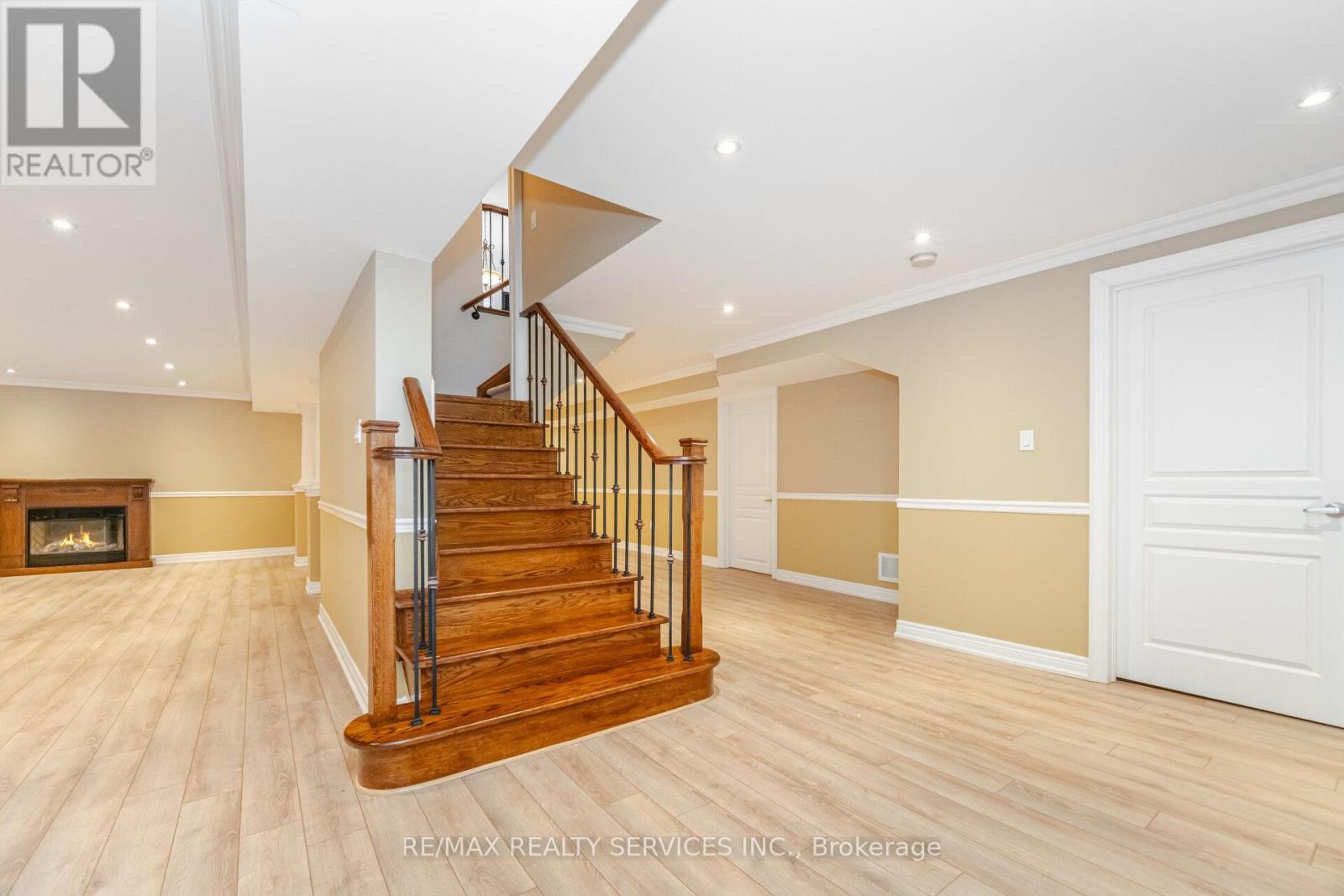 9 Concorde Drive, Brampton, Ontario L6P 1V3 - Photo 39 - W12522446