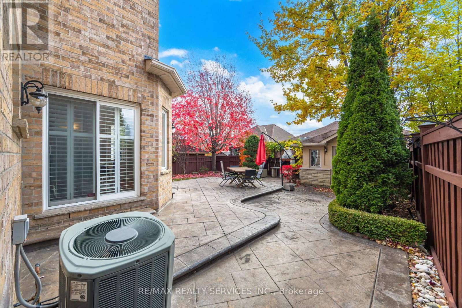 9 Concorde Drive, Brampton, Ontario L6P 1V3 - Photo 43 - W12522446