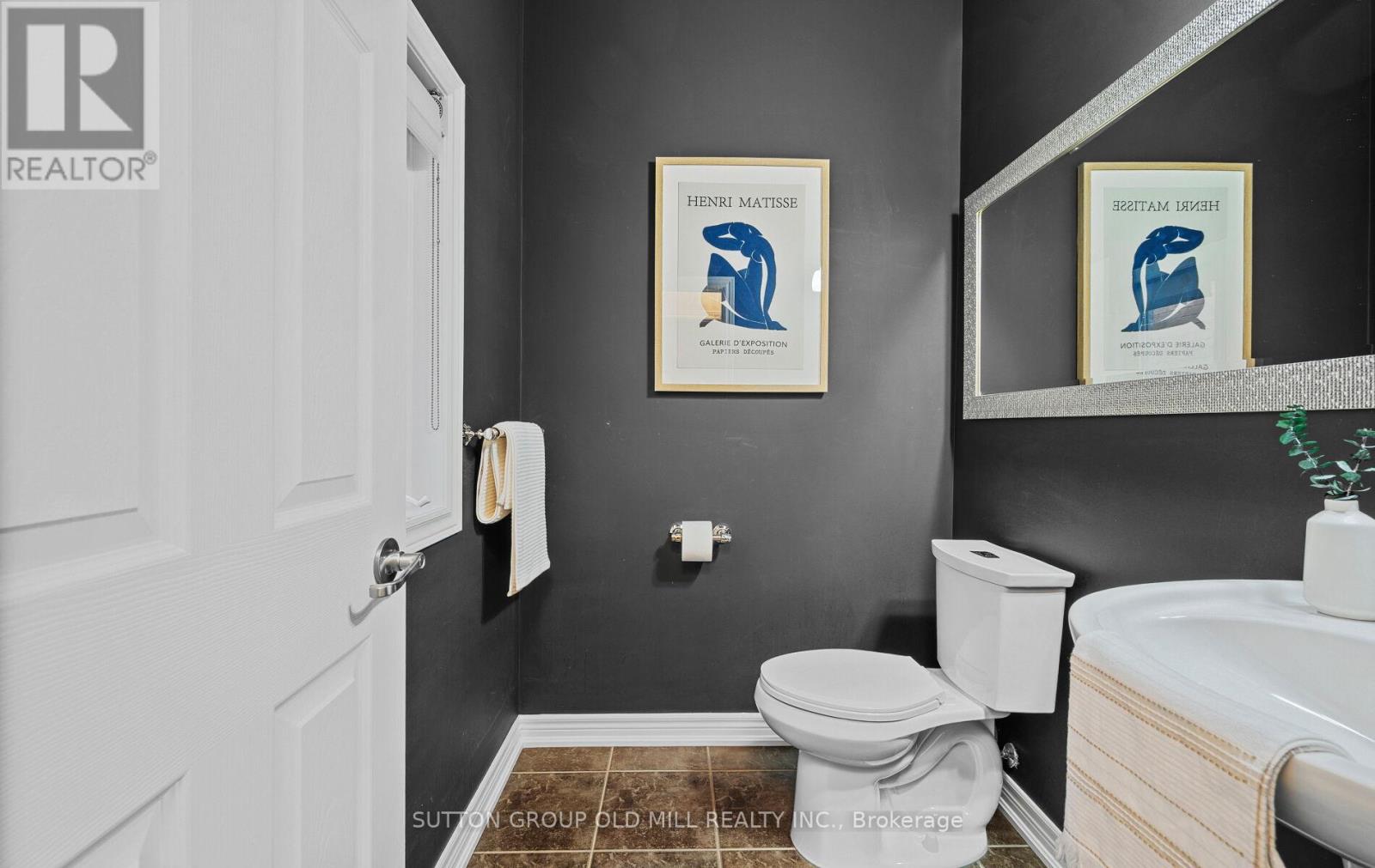 3304 Stalybridge Drive, Oakville, Ontario L6M 0K8 - Photo 16 - W12522450