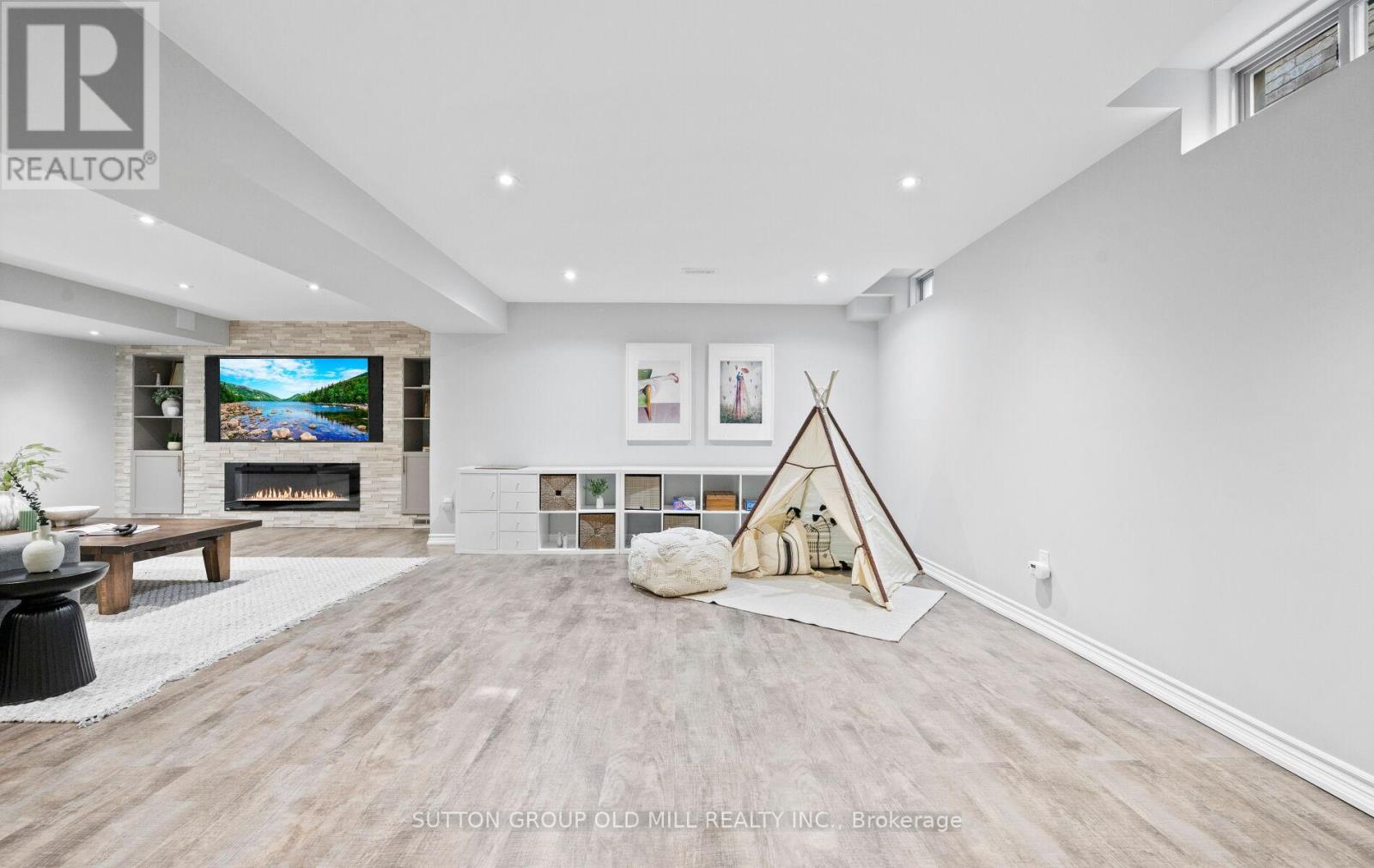 3304 Stalybridge Drive, Oakville, Ontario L6M 0K8 - Photo 35 - W12522450