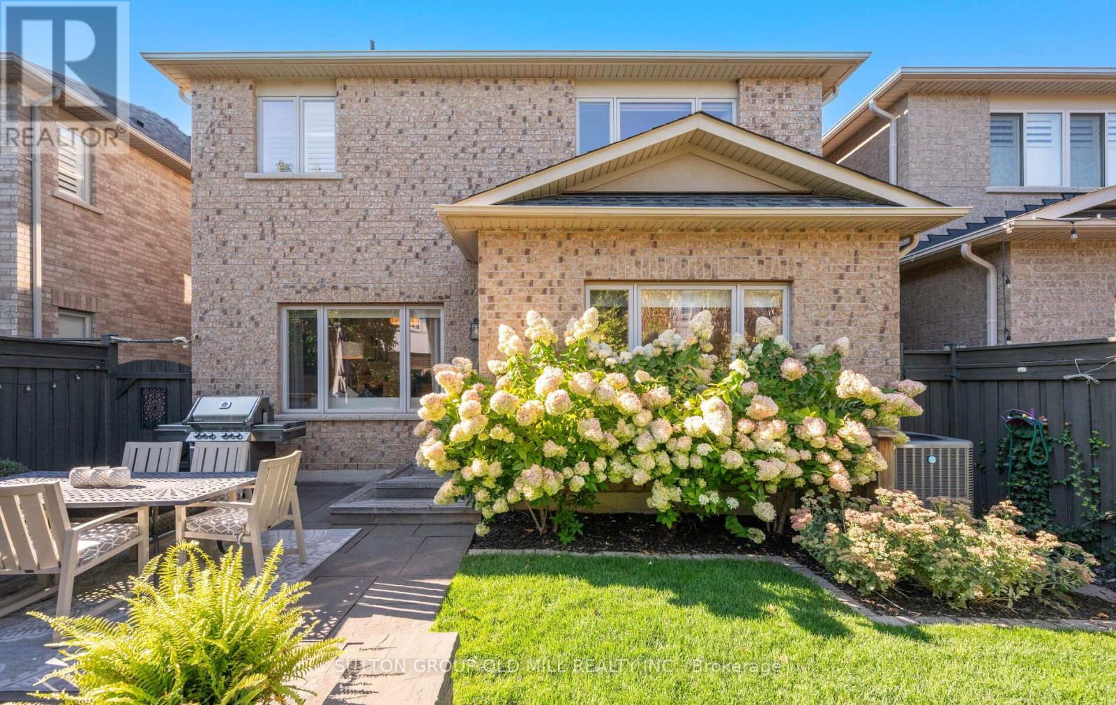 3304 Stalybridge Drive, Oakville, Ontario L6M 0K8 - Photo 45 - W12522450