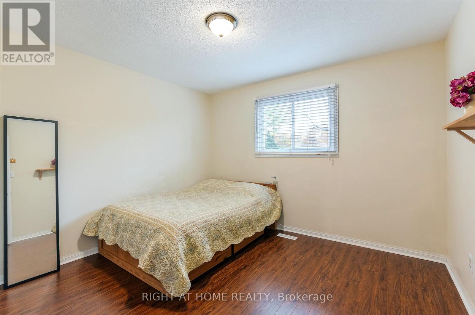 1033 Havendale Boulevard, Burlington, Ontario L7P 3P7 - Photo 22 - W12522522