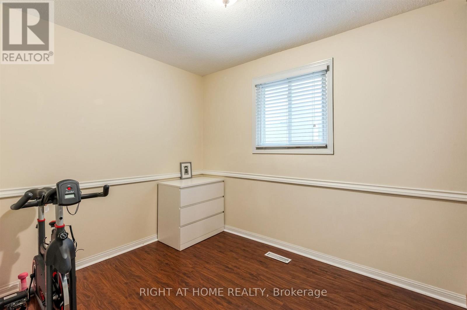 1033 Havendale Boulevard, Burlington, Ontario L7P 3P7 - Photo 25 - W12522522