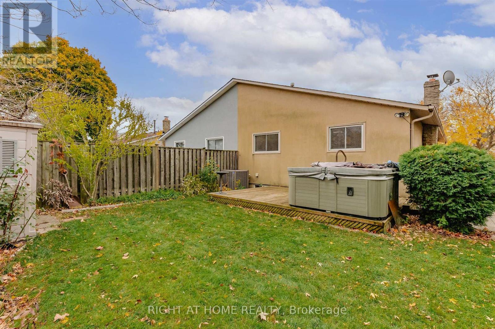 1033 Havendale Boulevard, Burlington, Ontario L7P 3P7 - Photo 34 - W12522522