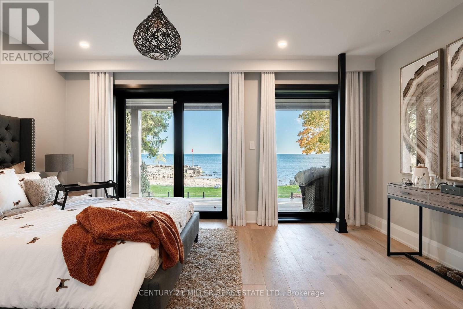 121 Edgecliffe Place, Burlington, Ontario  L7L 3Z2 - Photo 34 - W12522546