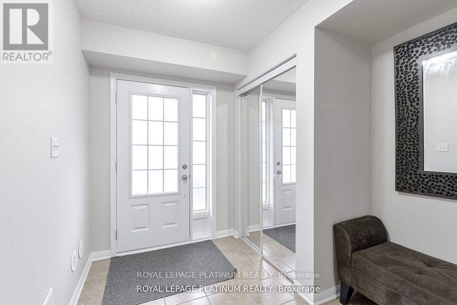 12 Ganton Heights, Brampton, Ontario  L7A 0P7 - Photo 2 - W12522618