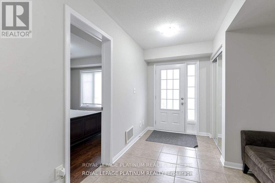 12 Ganton Heights, Brampton, Ontario  L7A 0P7 - Photo 3 - W12522618
