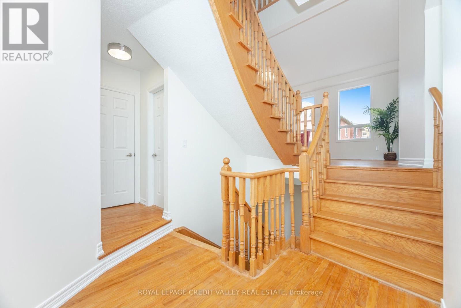 70 Blue Diamond Drive, Brampton, Ontario L6S 6K3 - Photo 16 - W12522624