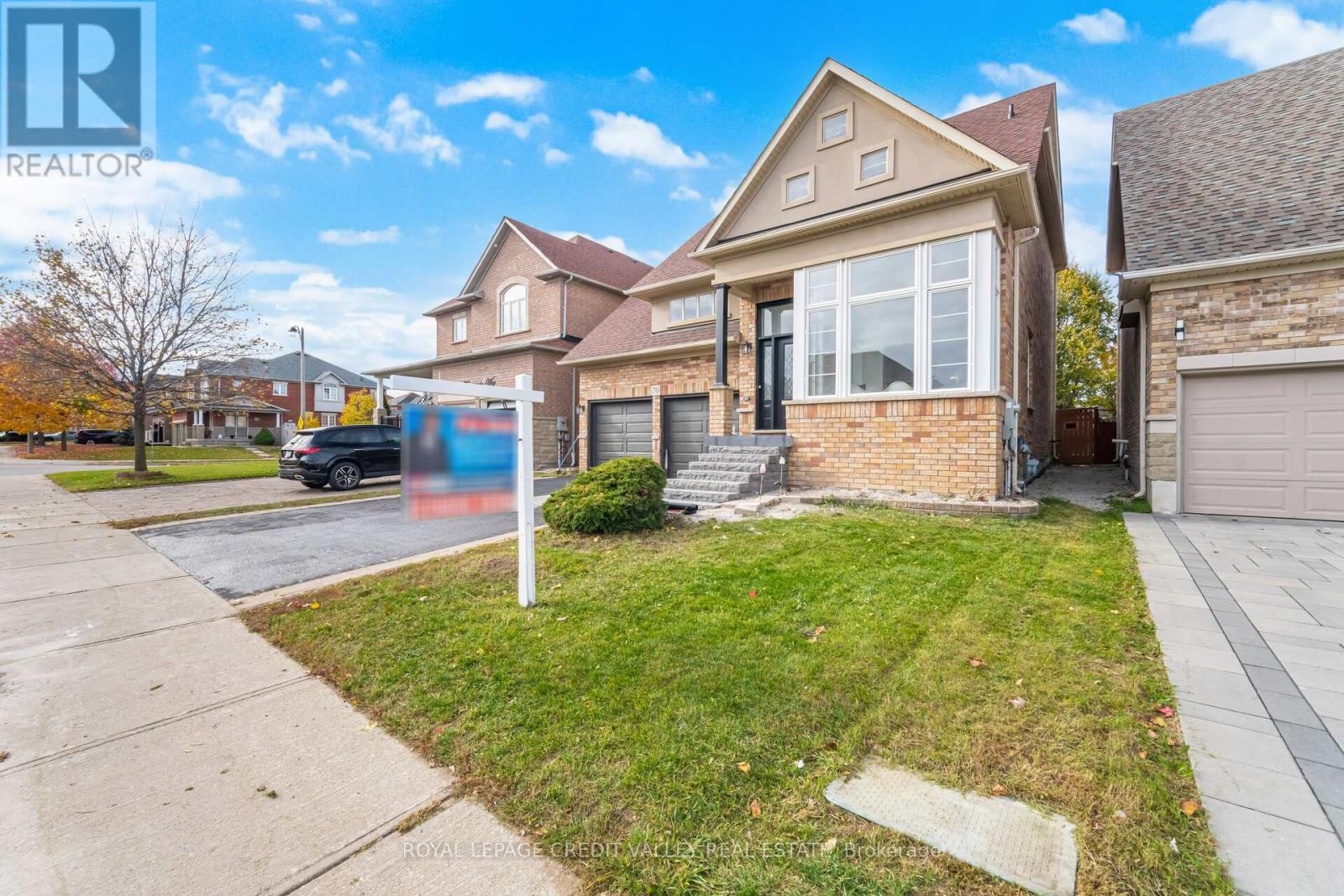 70 Blue Diamond Drive, Brampton, Ontario L6S 6K3 - Photo 2 - W12522624