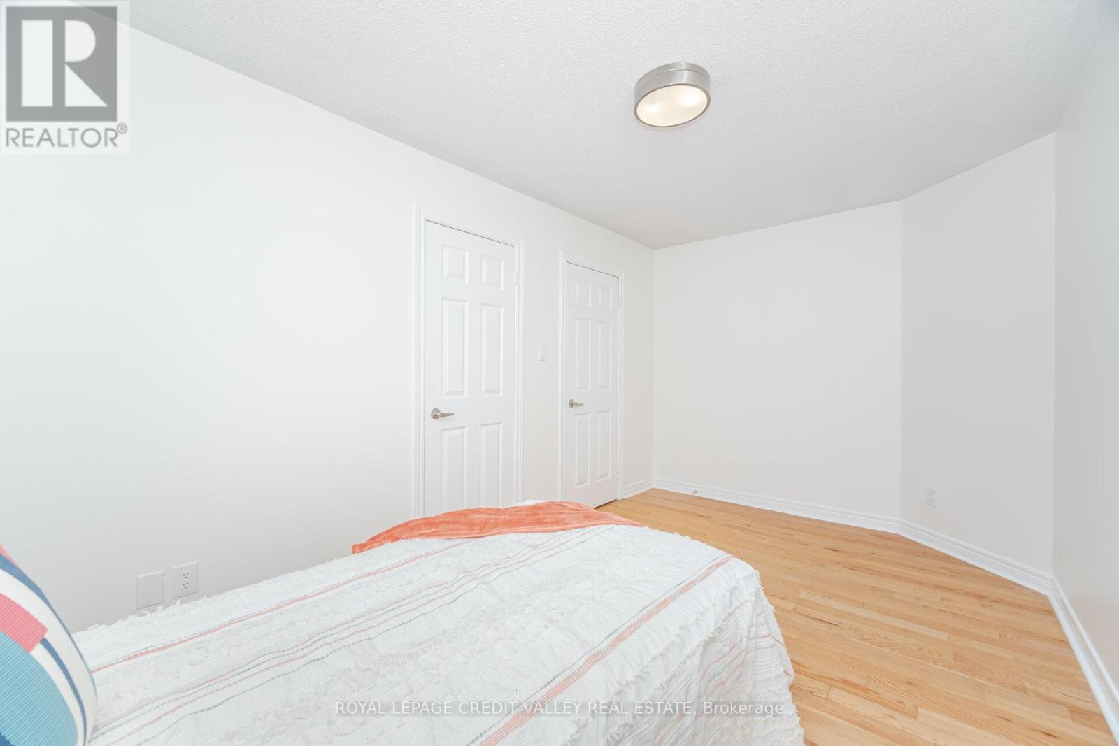 70 Blue Diamond Drive, Brampton, Ontario L6S 6K3 - Photo 33 - W12522624