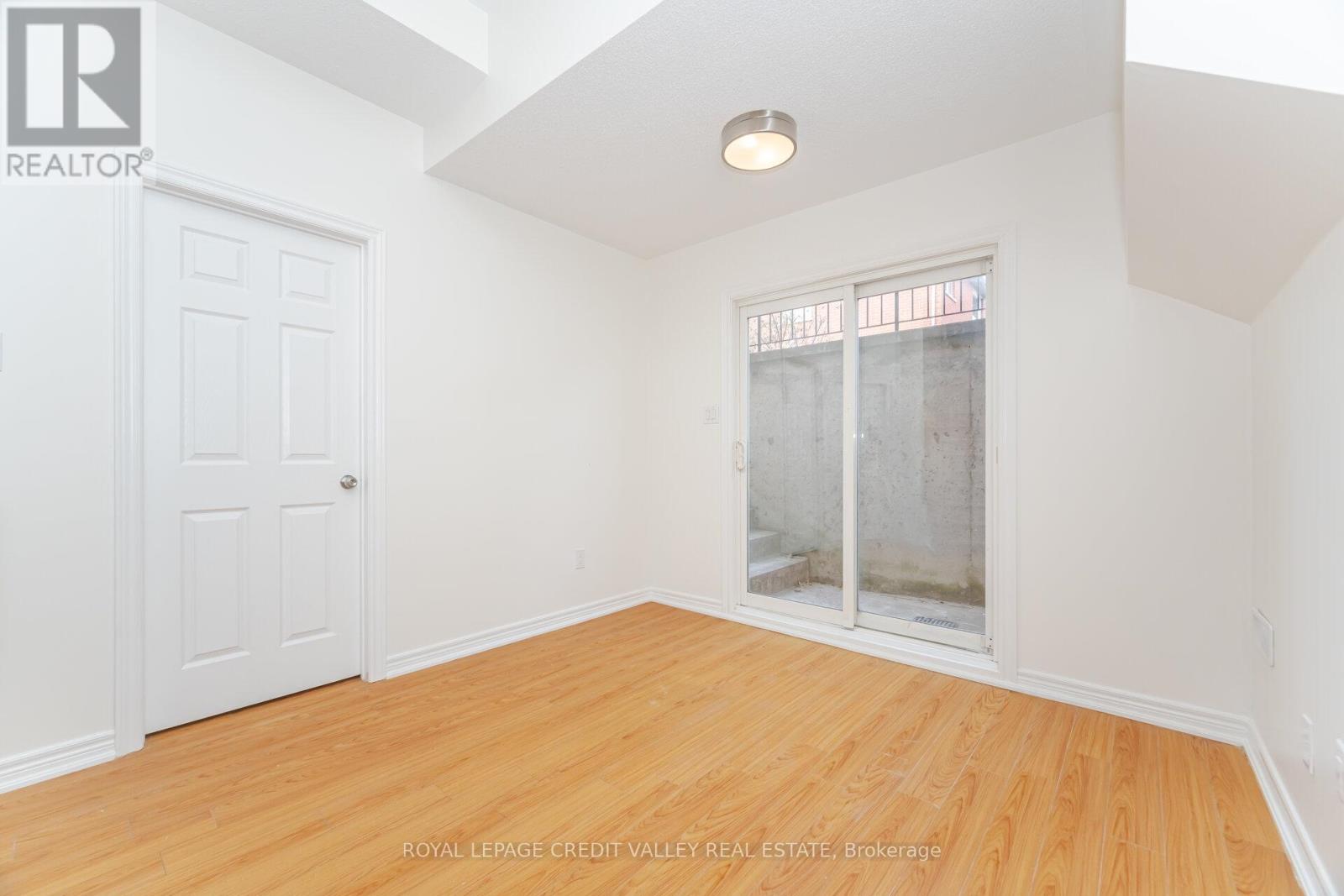 70 Blue Diamond Drive, Brampton, Ontario L6S 6K3 - Photo 36 - W12522624