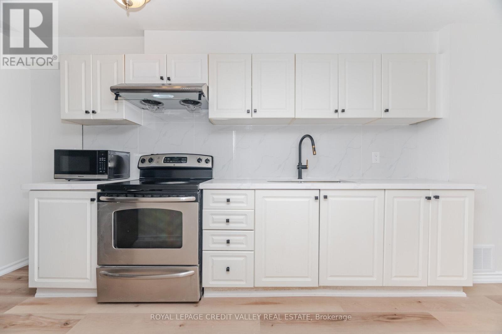 70 Blue Diamond Drive, Brampton, Ontario L6S 6K3 - Photo 39 - W12522624