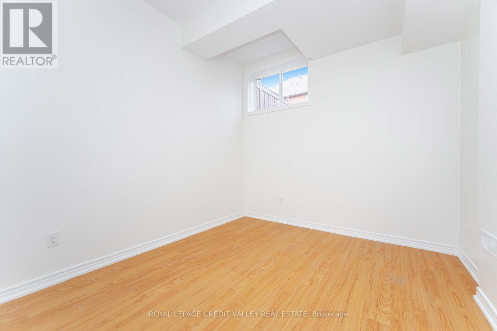 70 Blue Diamond Drive, Brampton, Ontario L6S 6K3 - Photo 41 - W12522624