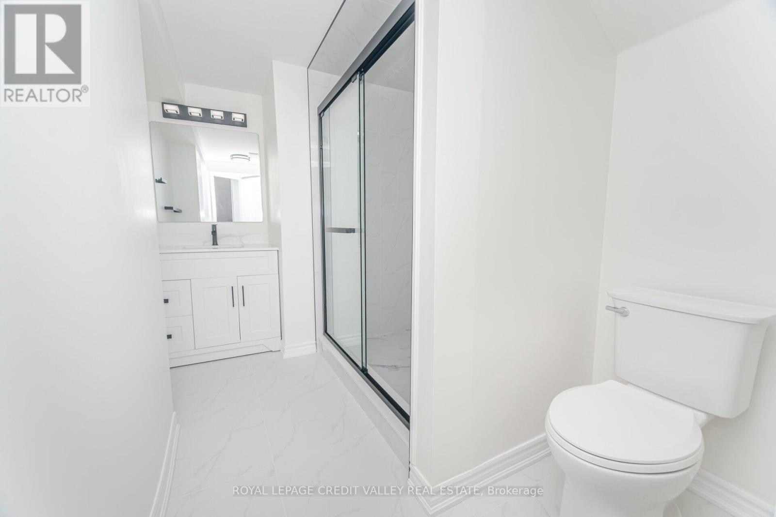 70 Blue Diamond Drive, Brampton, Ontario L6S 6K3 - Photo 43 - W12522624