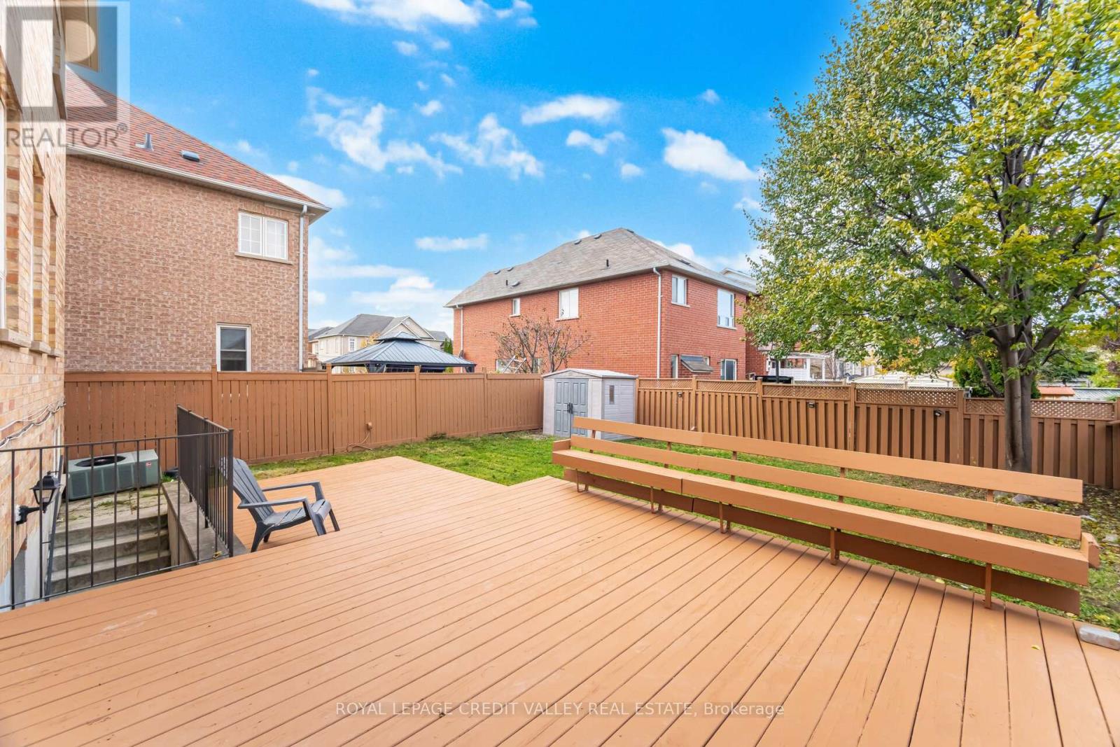 70 Blue Diamond Drive, Brampton, Ontario L6S 6K3 - Photo 47 - W12522624