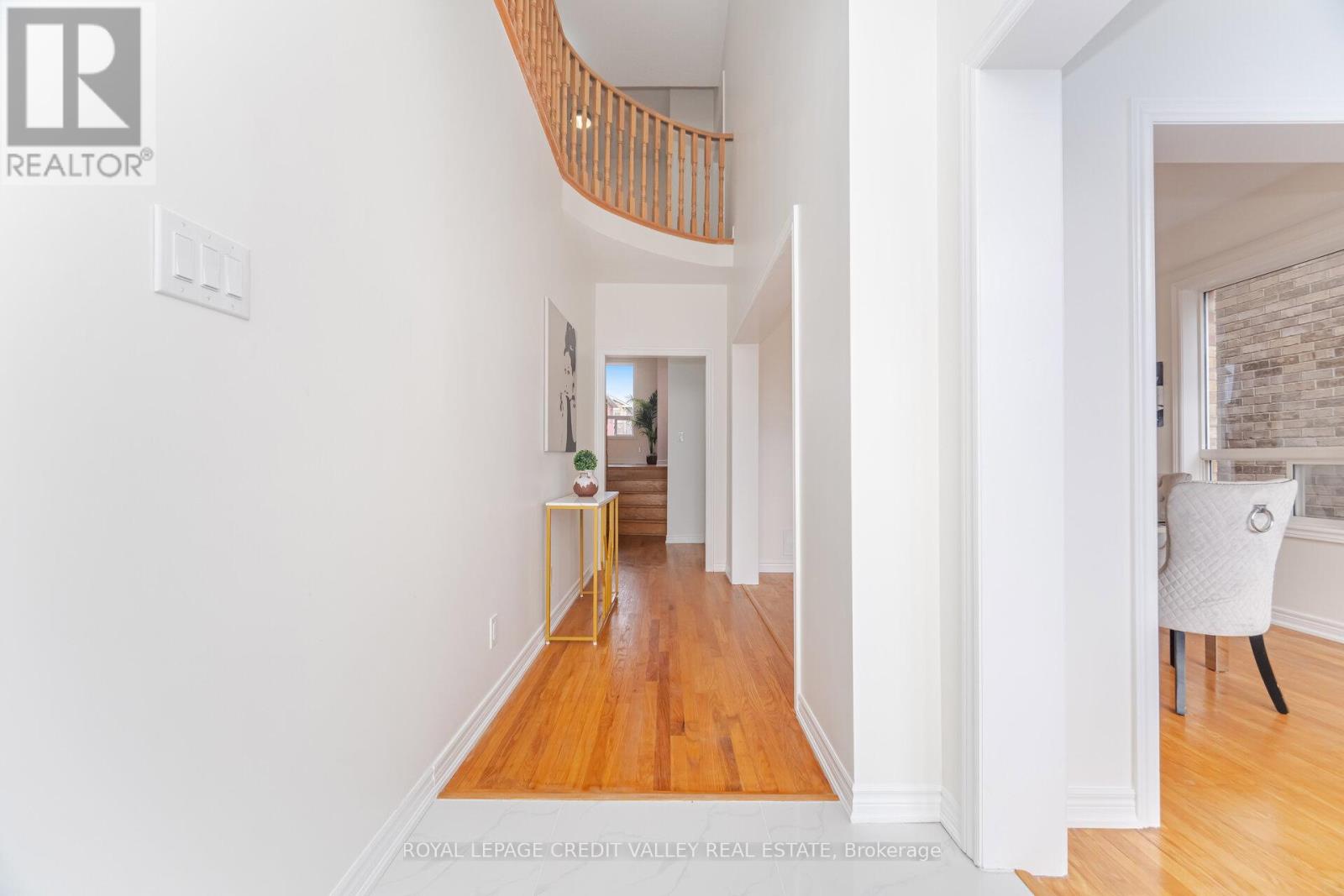 70 Blue Diamond Drive, Brampton, Ontario L6S 6K3 - Photo 5 - W12522624