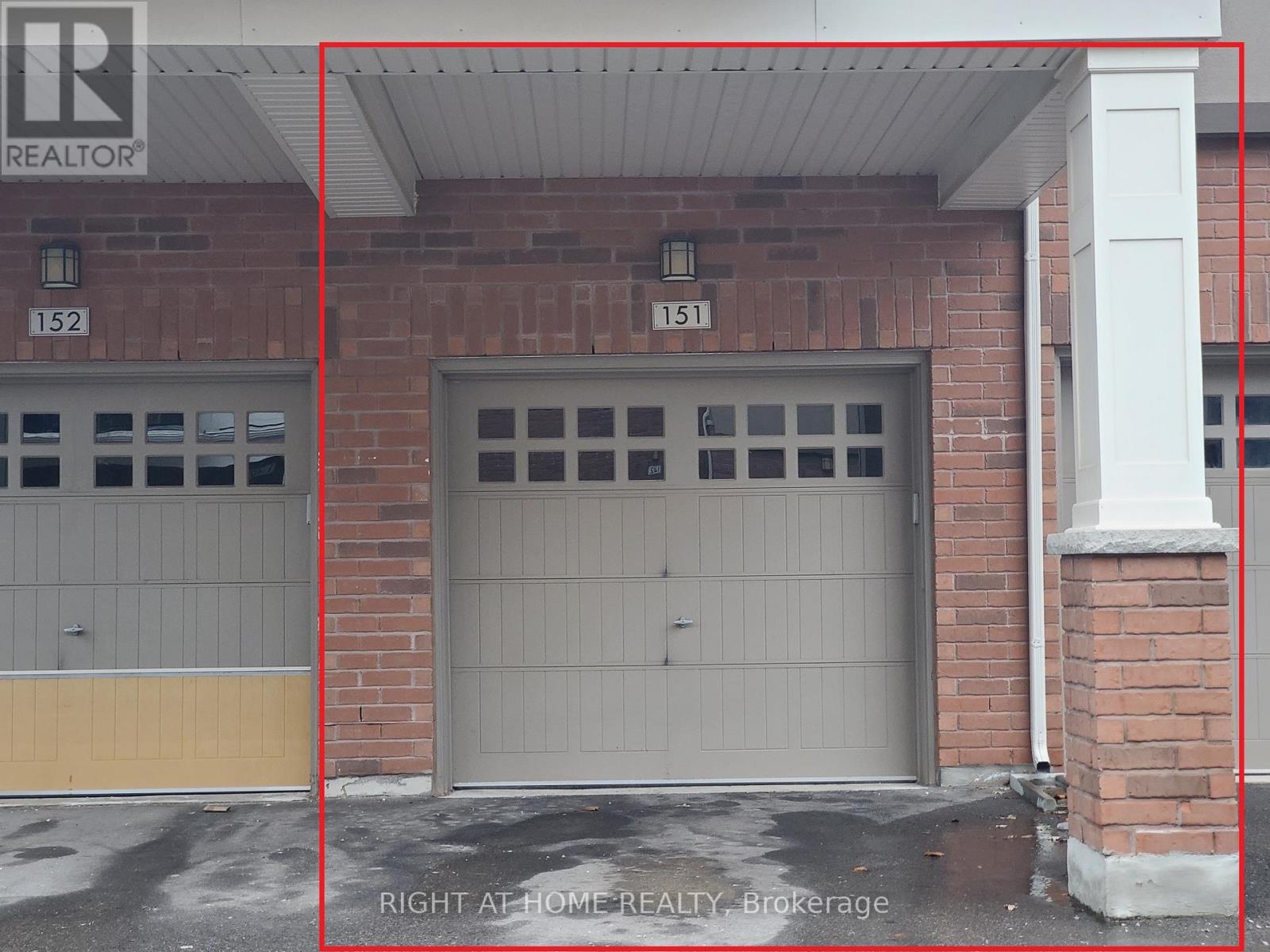 #301 - 272 Georgian Drive, Oakville, Ontario L6H 7K1 - Photo 11 - W12522638