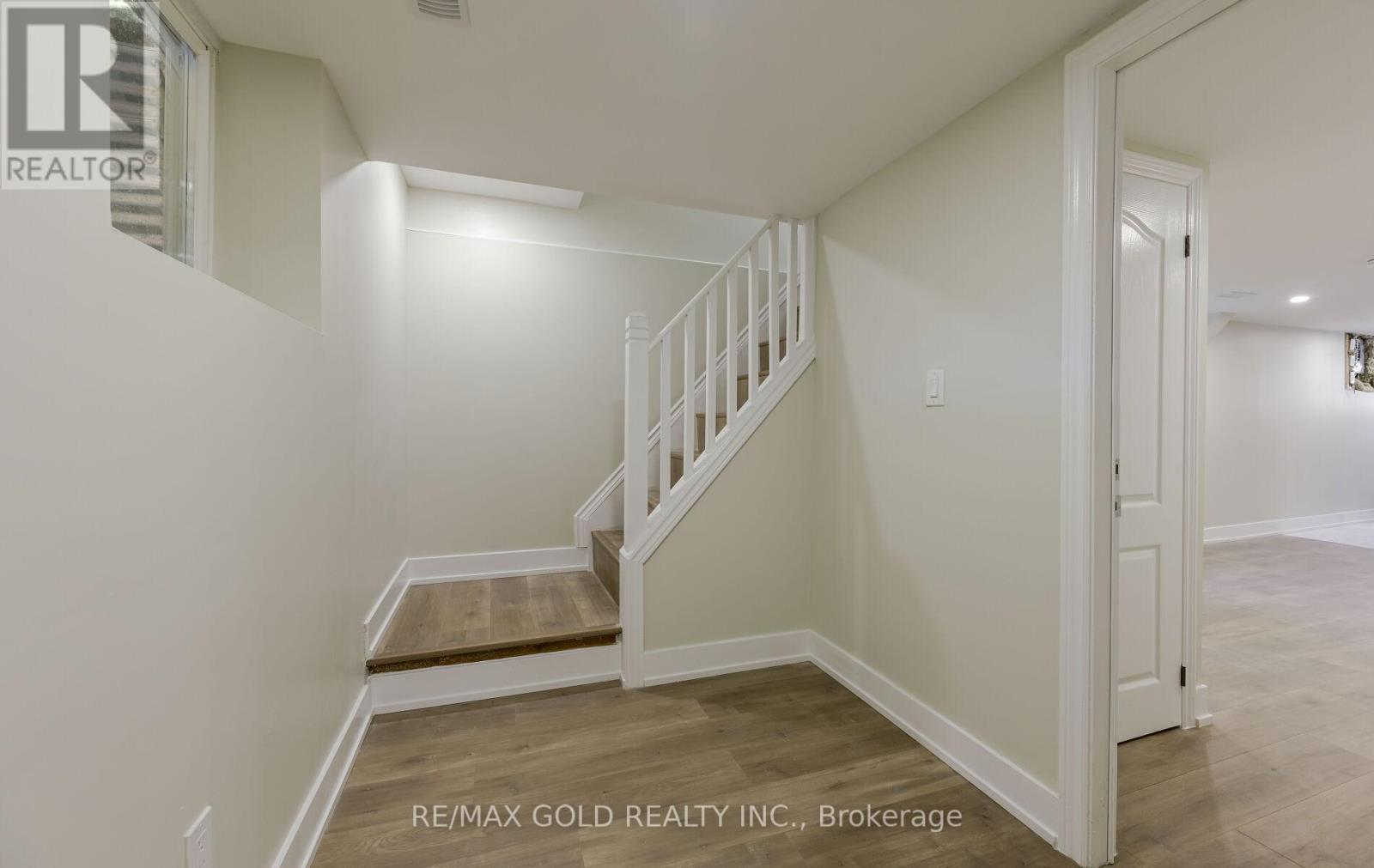 15 Flavian Crescent, Brampton, Ontario  L6T 3P2 - Photo 17 - W12522672