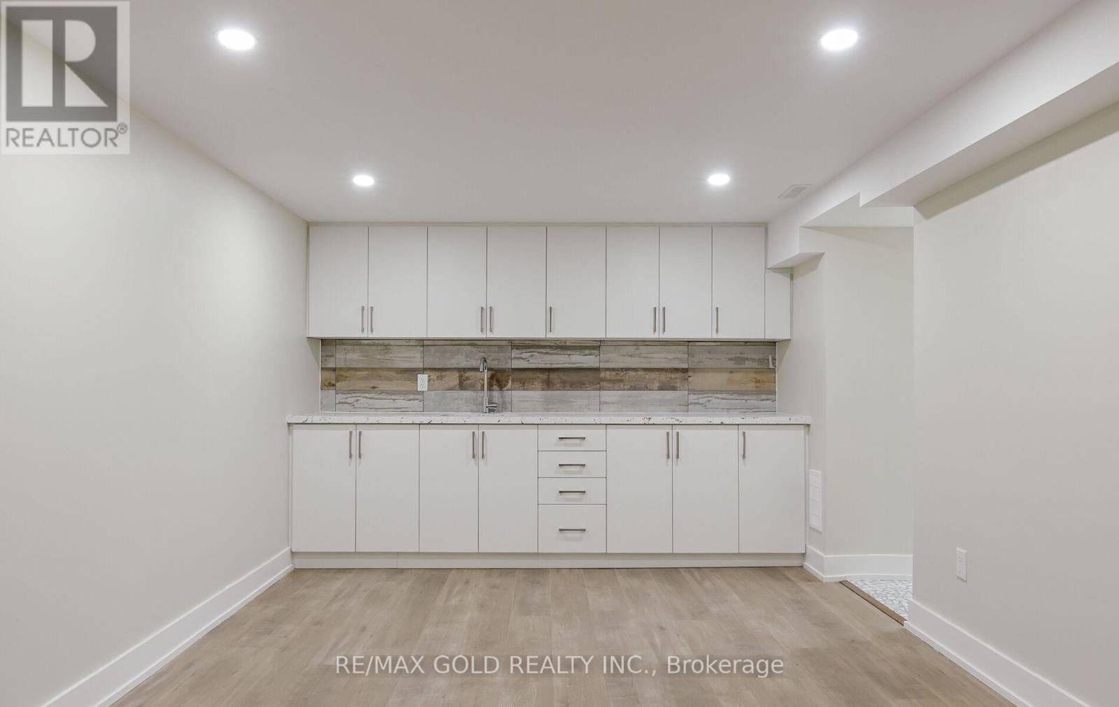 15 Flavian Crescent, Brampton, Ontario  L6T 3P2 - Photo 19 - W12522672