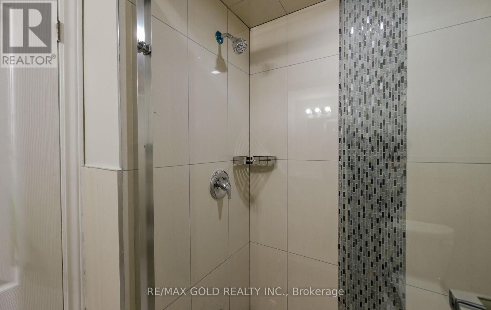 15 Flavian Crescent, Brampton, Ontario  L6T 3P2 - Photo 29 - W12522672