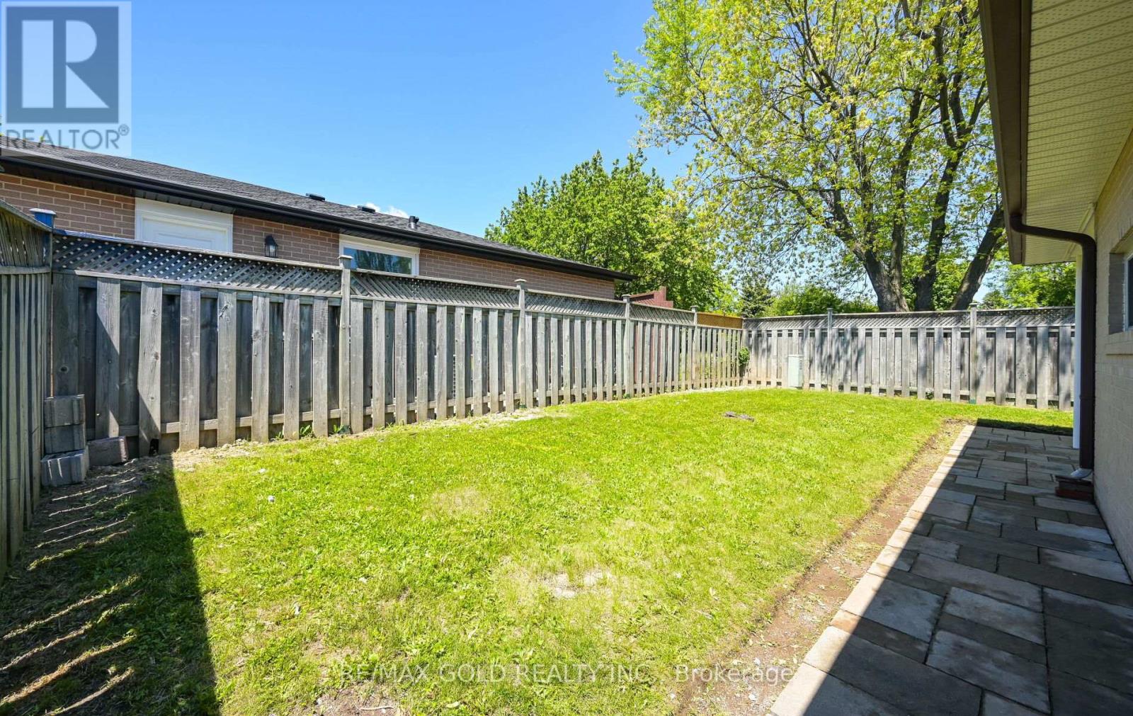 15 Flavian Crescent, Brampton, Ontario  L6T 3P2 - Photo 32 - W12522672