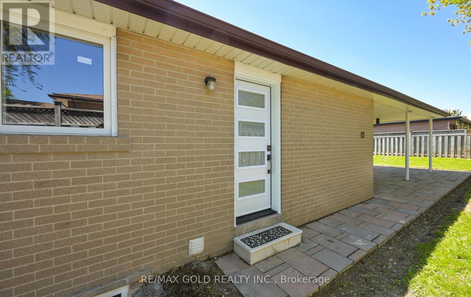 15 Flavian Crescent, Brampton, Ontario  L6T 3P2 - Photo 36 - W12522672