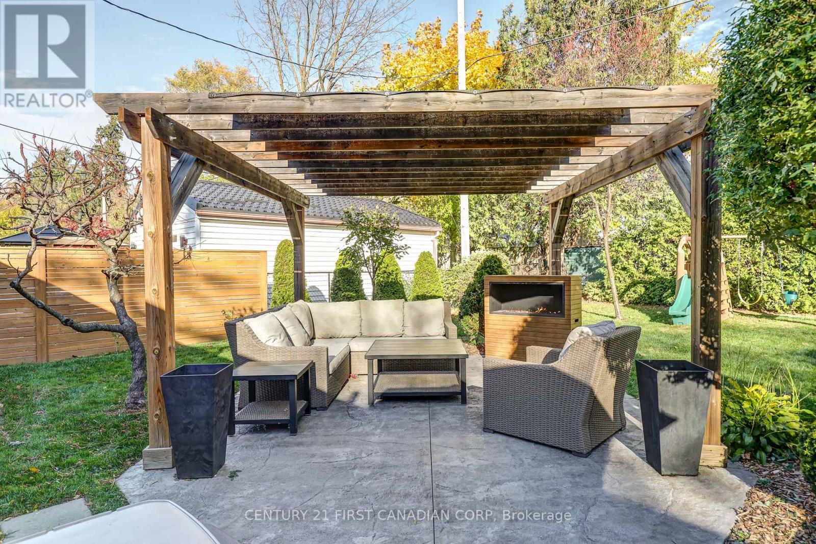 374 Glenrose Drive, London South, Ontario N6K 2A8 - Photo 47 - X12520748