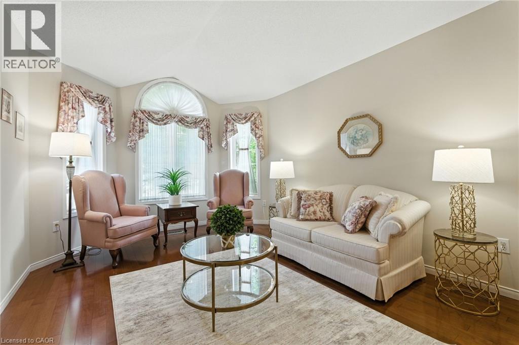 18 Naples Boulevard, Hamilton, Ontario  L9B 2J2 - Photo 6 - 40775064