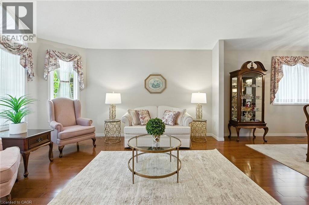 18 Naples Boulevard, Hamilton, Ontario  L9B 2J2 - Photo 5 - 40775064