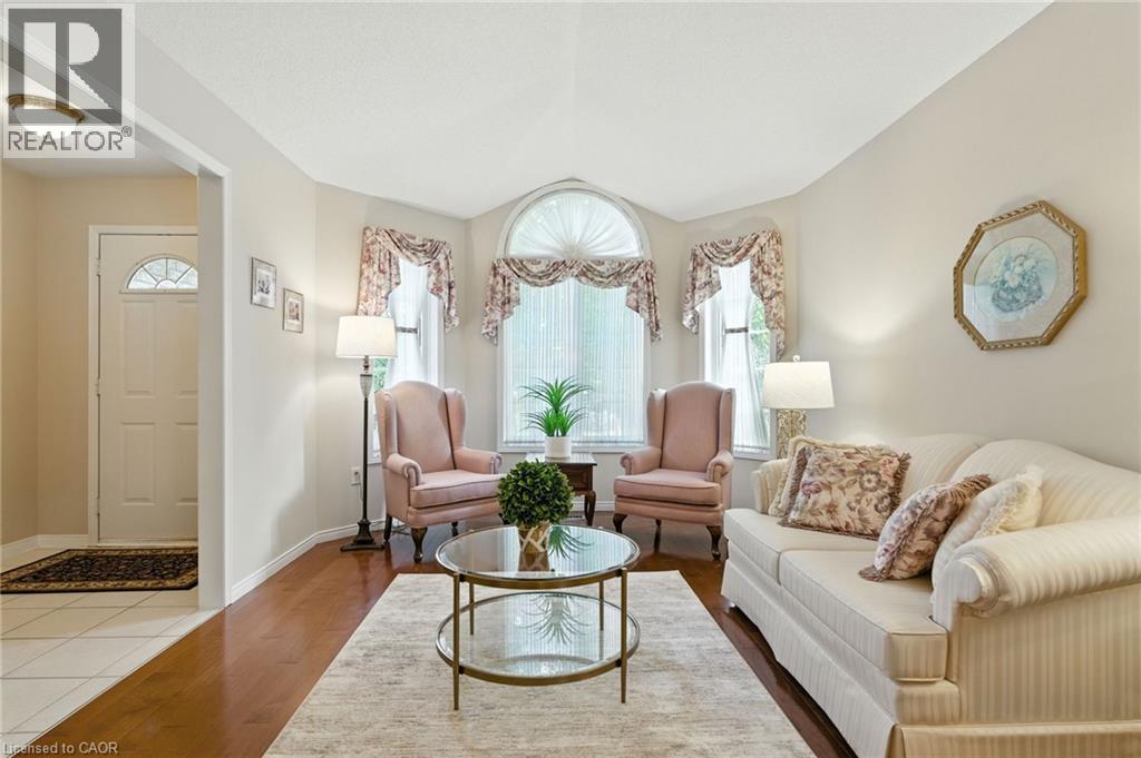 18 Naples Boulevard, Hamilton, Ontario  L9B 2J2 - Photo 4 - 40775064