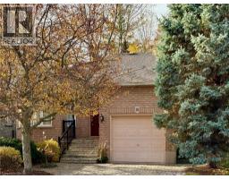18 NAPLES Boulevard, Hamilton, Ontario