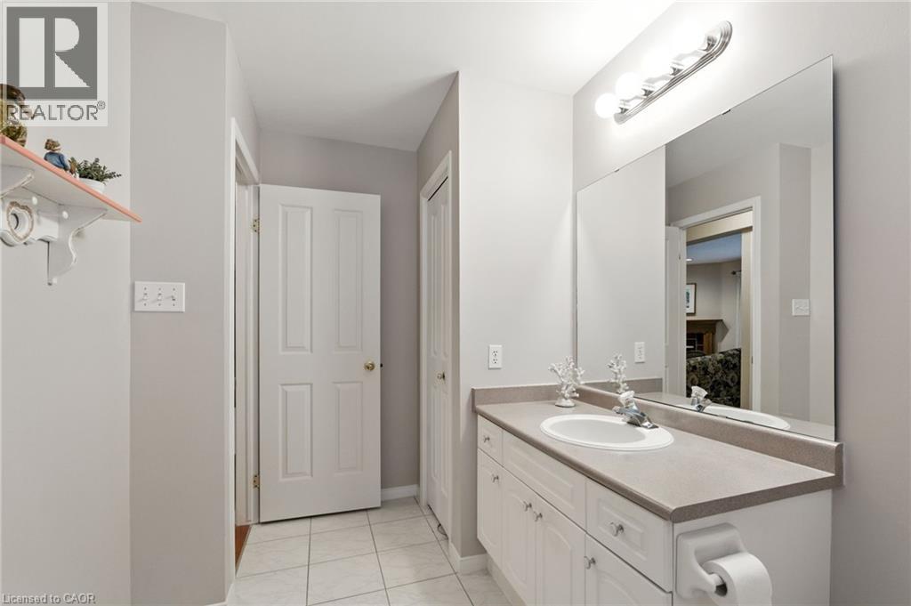 18 Naples Boulevard, Hamilton, Ontario  L9B 2J2 - Photo 21 - 40775064