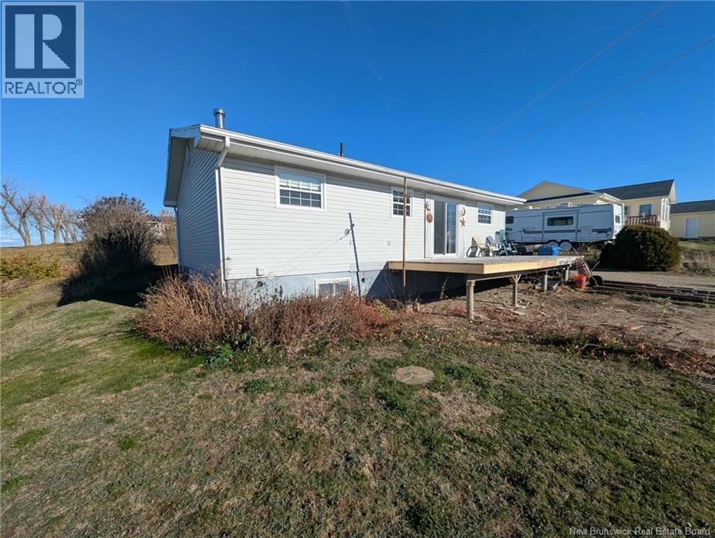 185 Smith, Big River, New Brunswick  E2A 6S7 - Photo 3 - NB129833