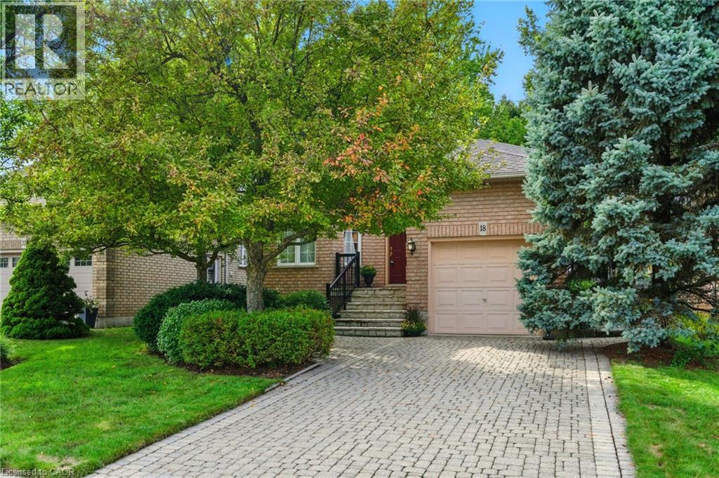 18 Naples Boulevard, Hamilton, Ontario  L9B 2J2 - Photo 3 - 40775064