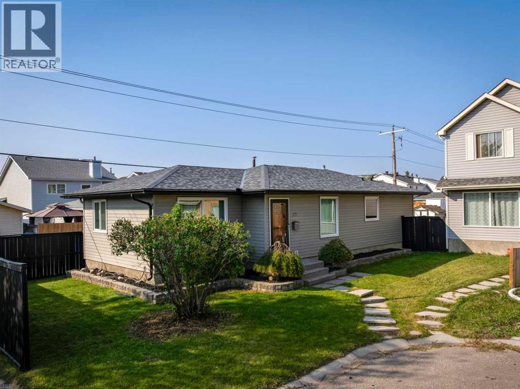 23 Erin Grove Court Se, Calgary, Alberta  T2B 3A8 - Photo 33 - A2252138