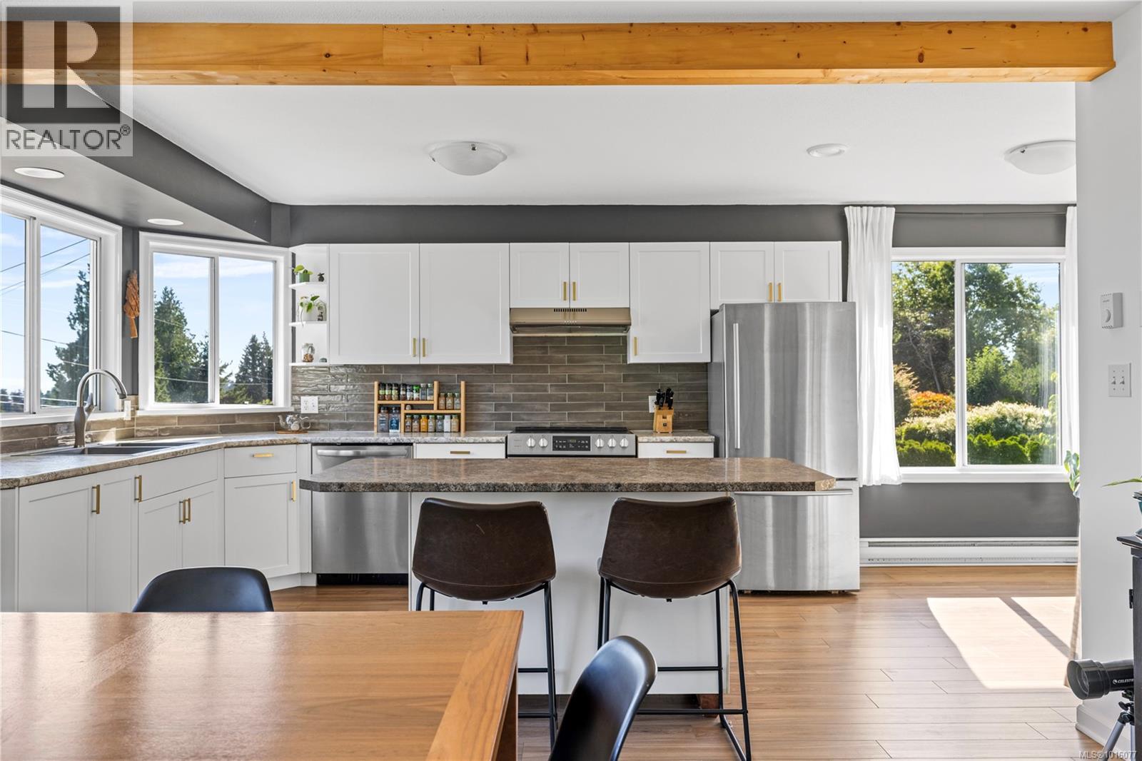 1184 Centre Rd, Qualicum Beach, British Columbia  V9K 2G8 - Photo 8 - 1016077