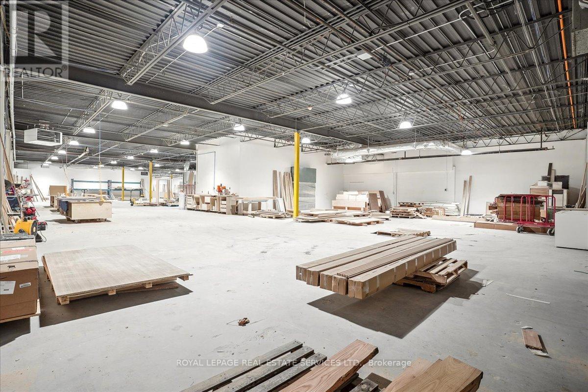 C - 590 South Service Road, Hamilton, Ontario  L8E 2W1 - Photo 12 - X12522360