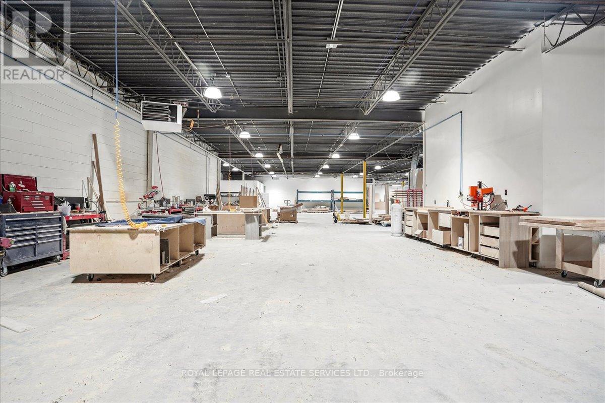 C - 590 South Service Road, Hamilton, Ontario  L8E 2W1 - Photo 4 - X12522360