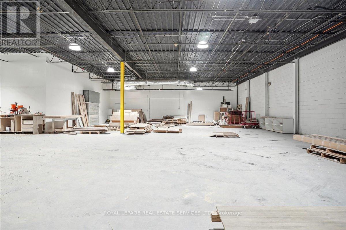 C - 590 South Service Road, Hamilton, Ontario  L8E 2W1 - Photo 5 - X12522360