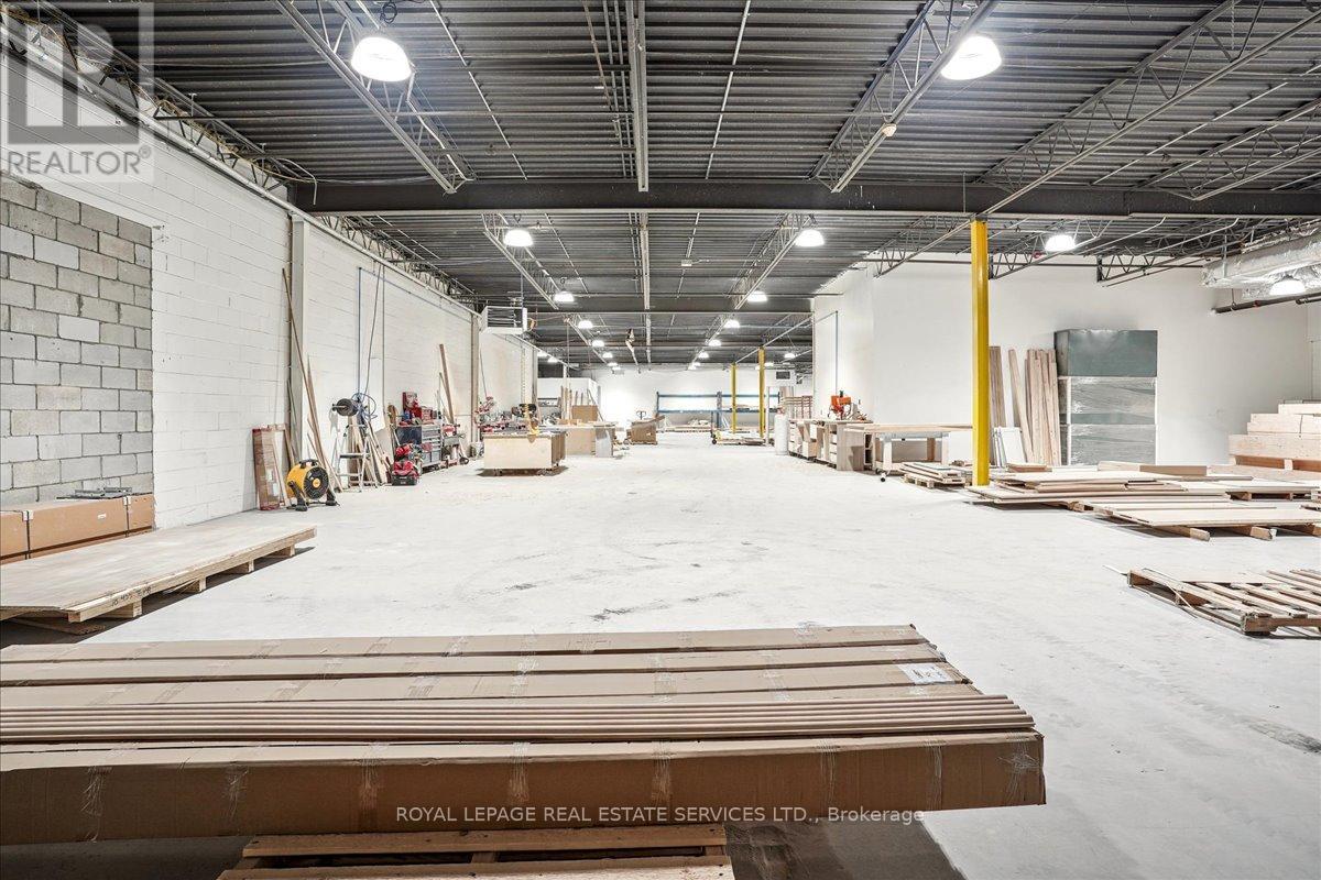 C - 590 South Service Road, Hamilton, Ontario  L8E 2W1 - Photo 8 - X12522360