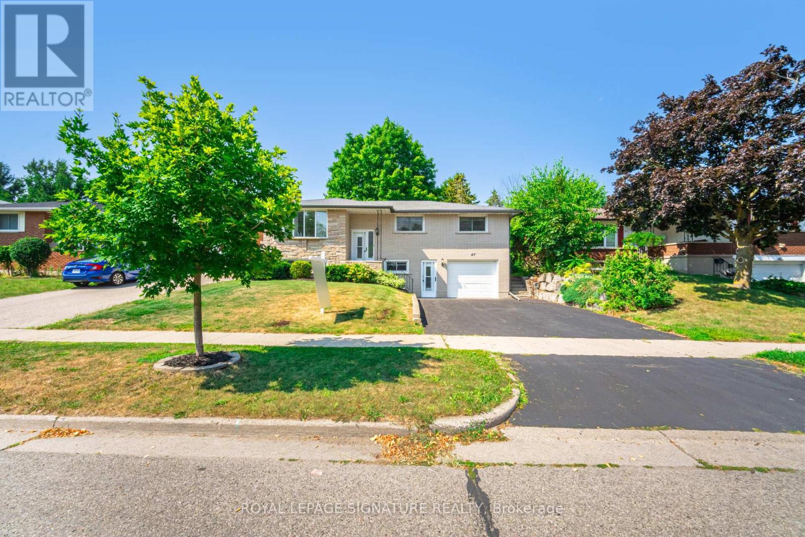 47 Eagen Drive, Kitchener, Ontario  N2M 1W1 - Photo 2 - X12522454