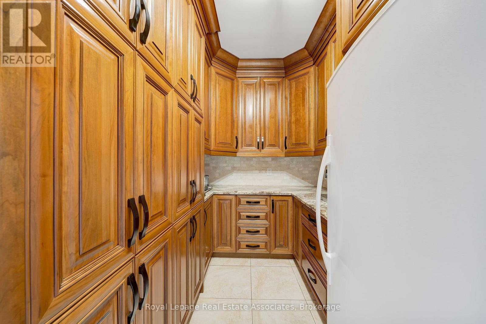 1130 Ridge Road, Hamilton, Ontario  L8J 2X5 - Photo 14 - X12522482