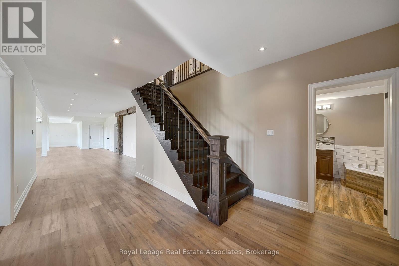 1130 Ridge Road, Hamilton, Ontario  L8J 2X5 - Photo 30 - X12522482