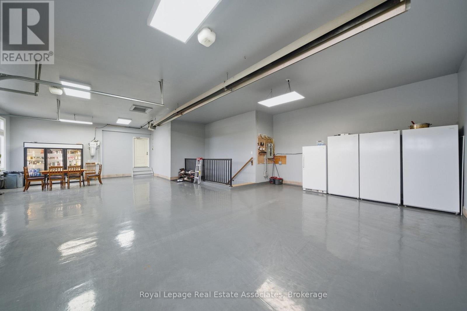 1130 Ridge Road, Hamilton, Ontario  L8J 2X5 - Photo 41 - X12522482