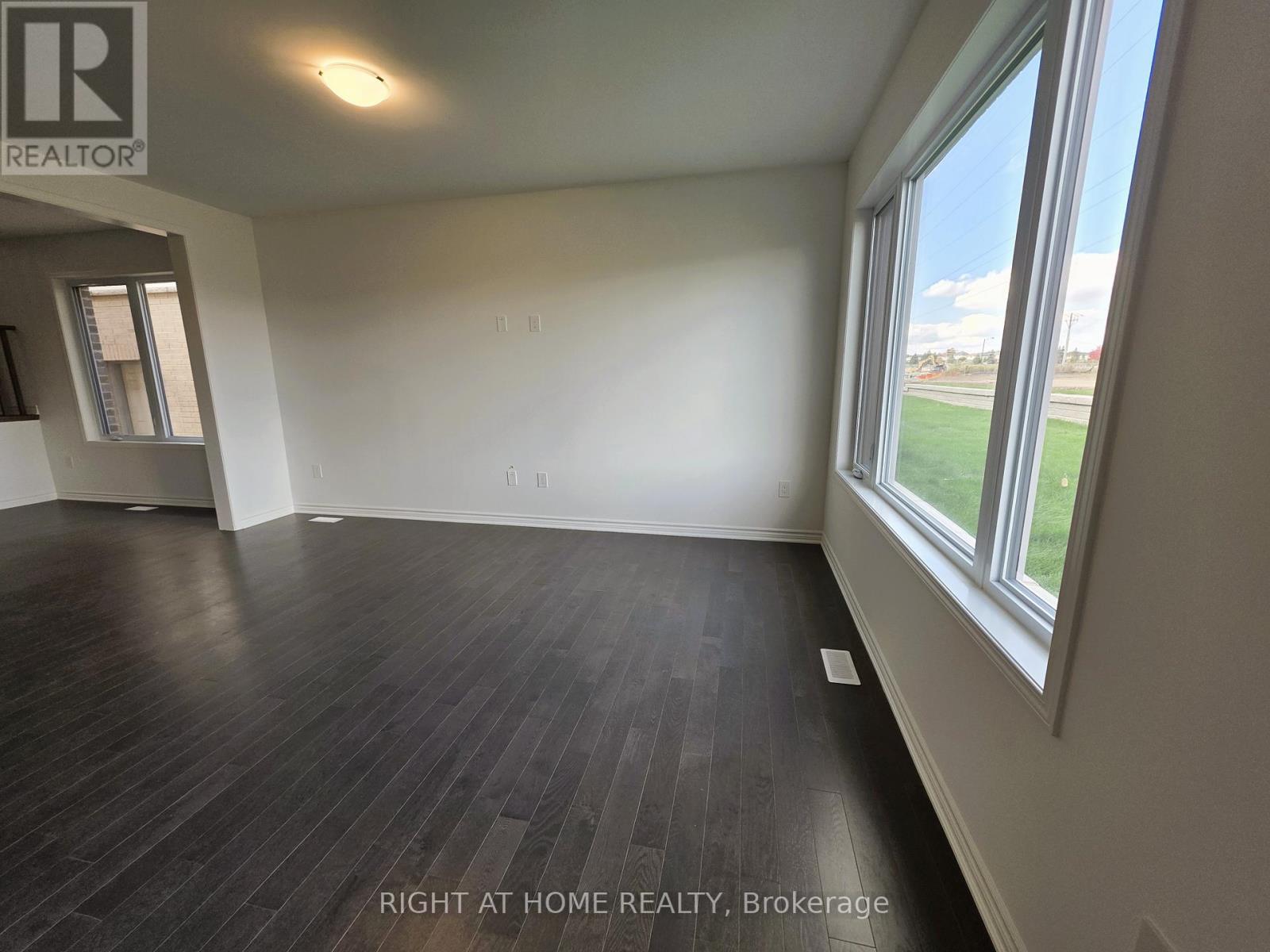 274 Millstone Street, Kitchener, Ontario  N2R 0V3 - Photo 10 - X12522488