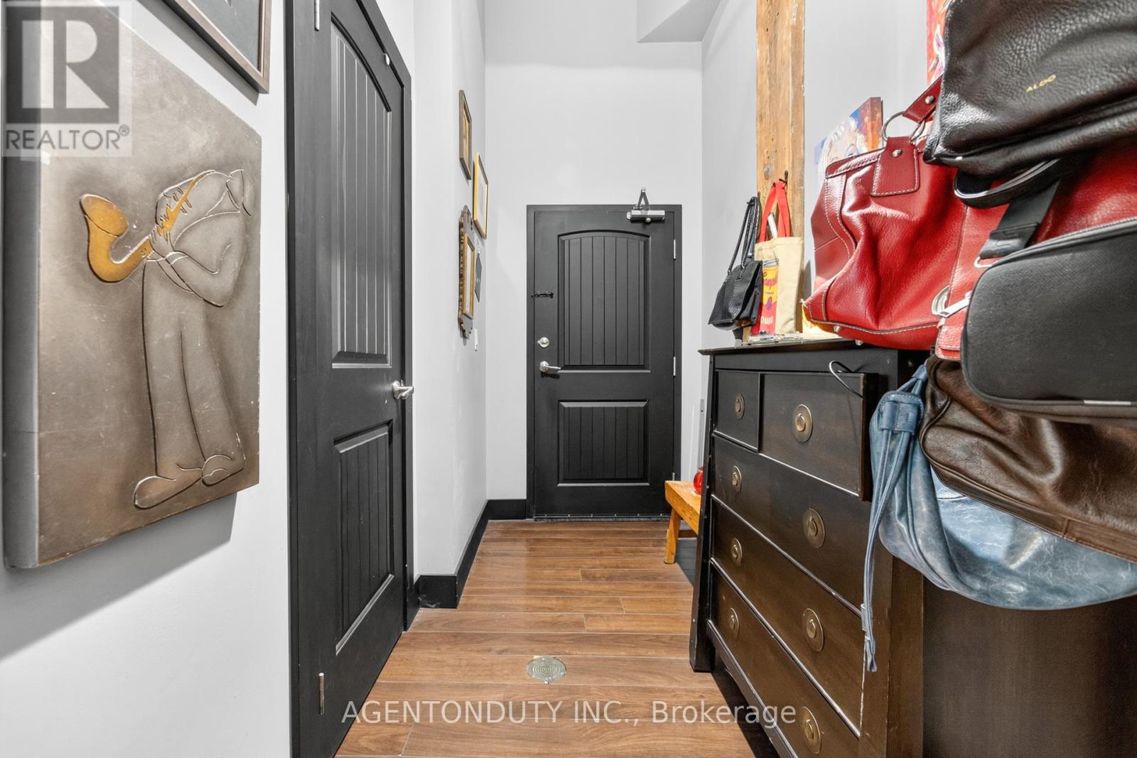 101 - 24 Cedar Street, Cambridge, Ontario  N1S 0B2 - Photo 10 - X12522510