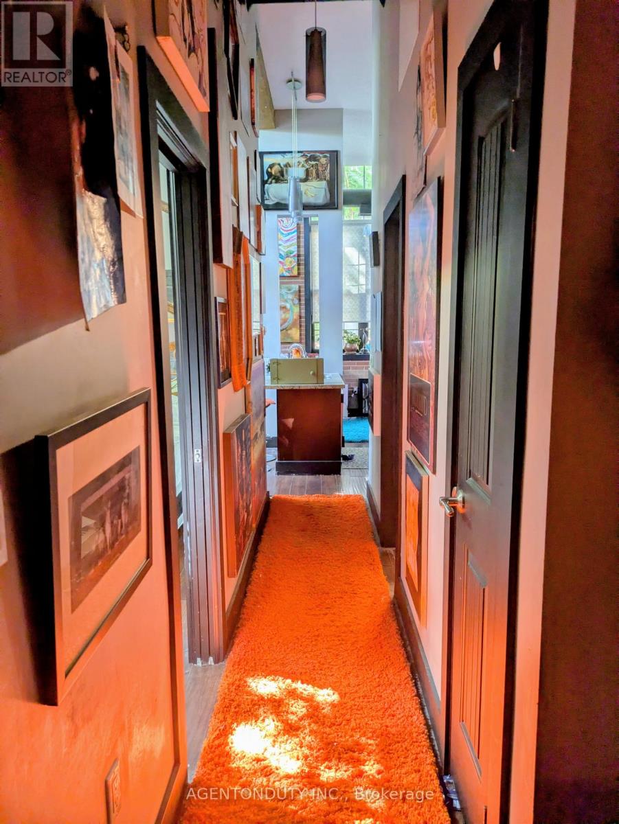 101 - 24 Cedar Street, Cambridge, Ontario  N1S 0B2 - Photo 36 - X12522510