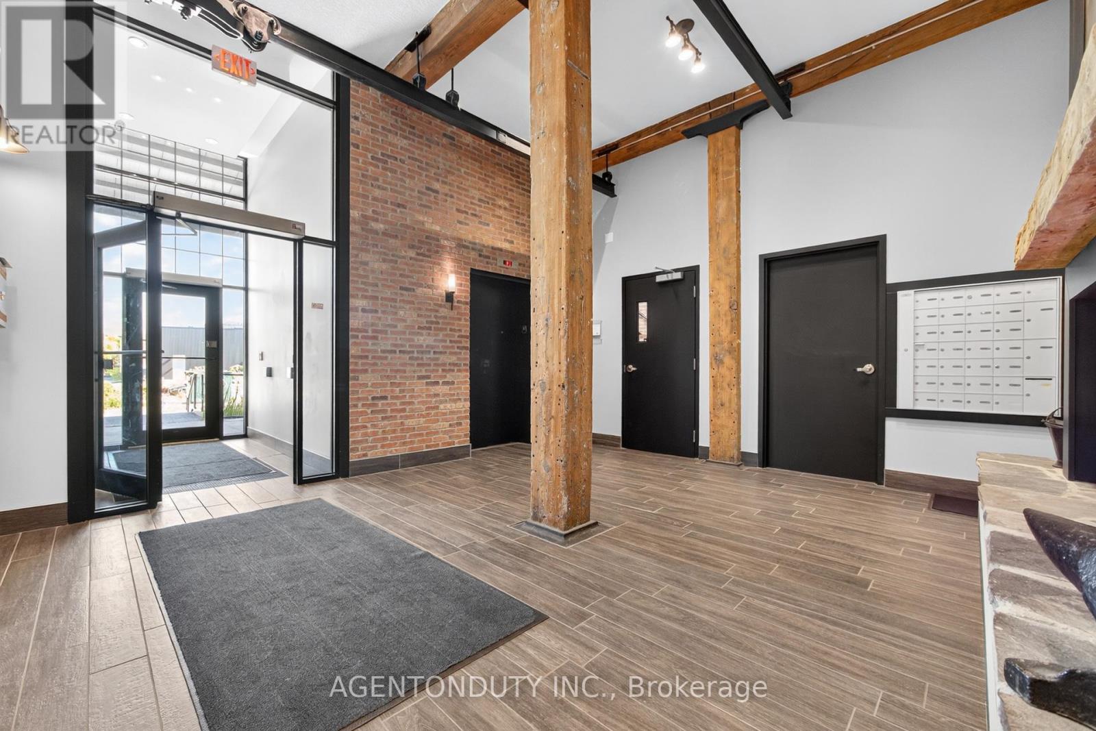 101 - 24 Cedar Street, Cambridge, Ontario  N1S 0B2 - Photo 8 - X12522510